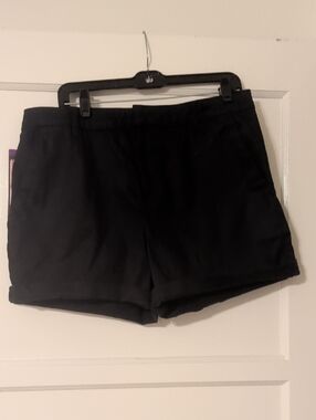 A Set Of Two Banana Republic Chino Shorts In Black & Tan Size 14